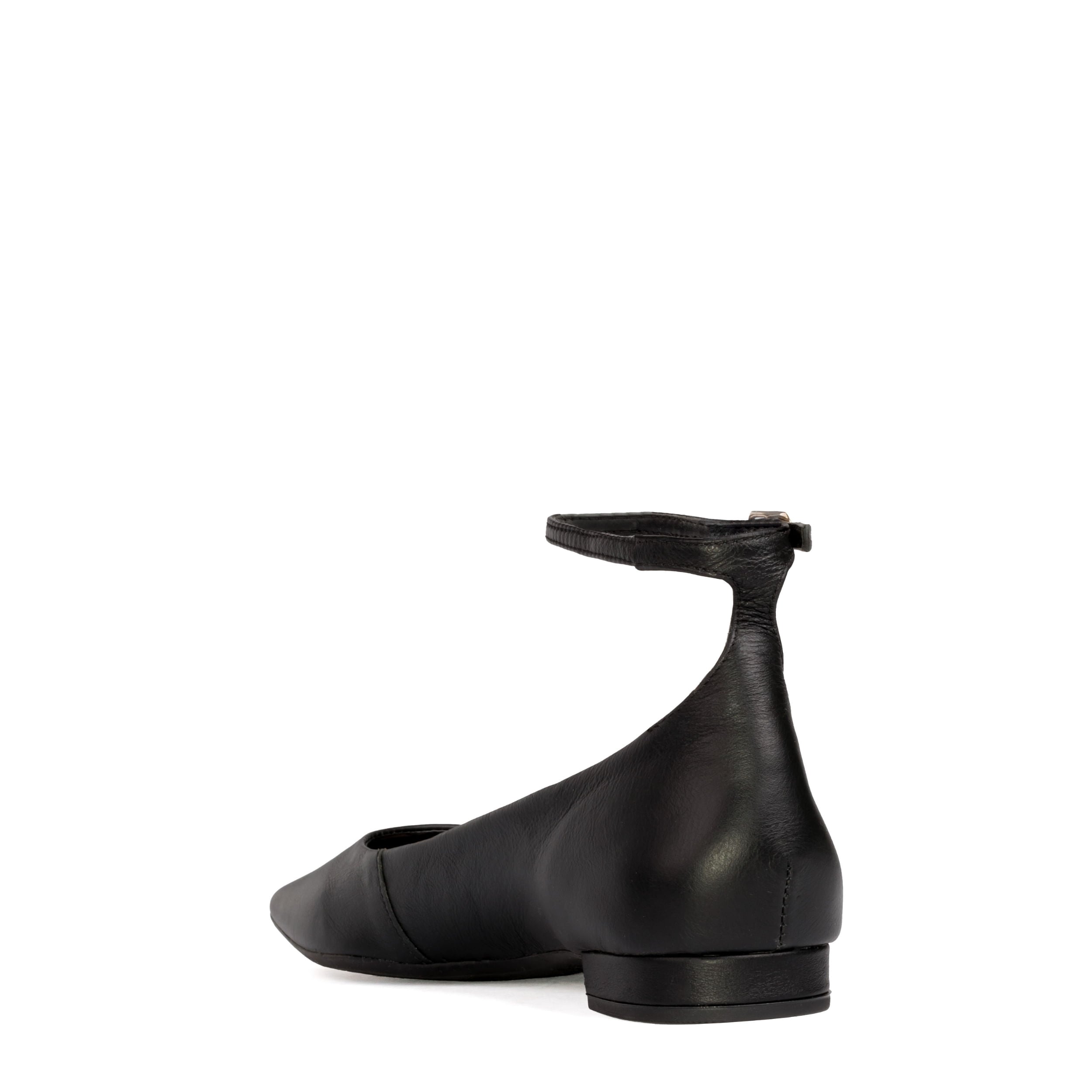 Sapatilha Liza Couro Adô Cor Preto