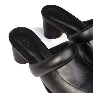 Mule Tomie Couro Adô Cor Preto