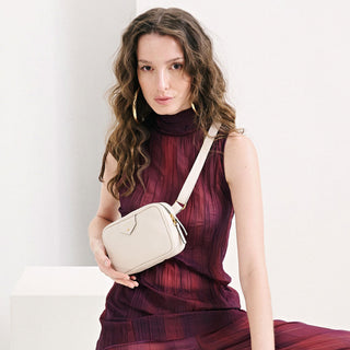 Pochete Cla Couro Adô Cor Branco Latte