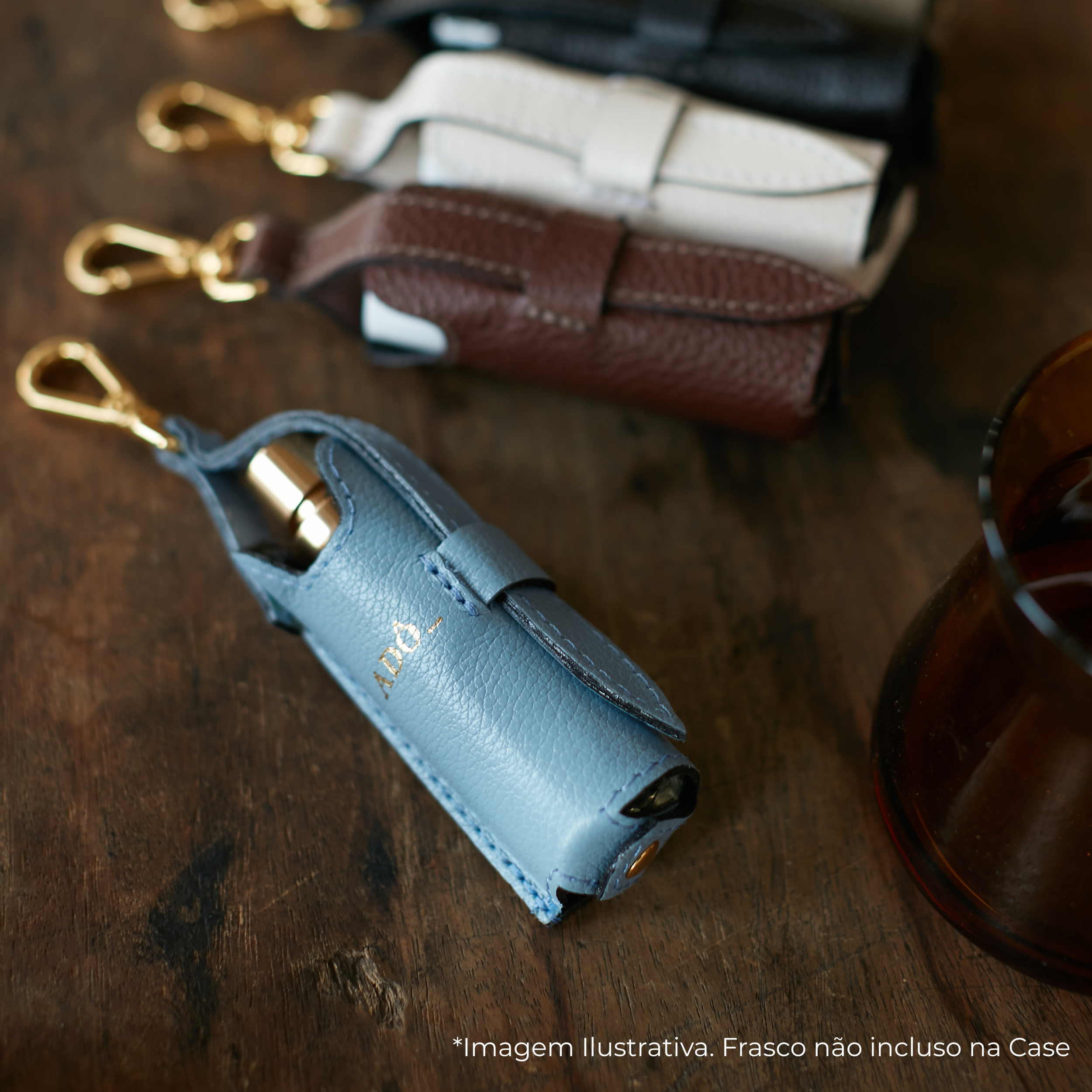 Case Beleza Collab Amanda Couro Adô Azul Glacial