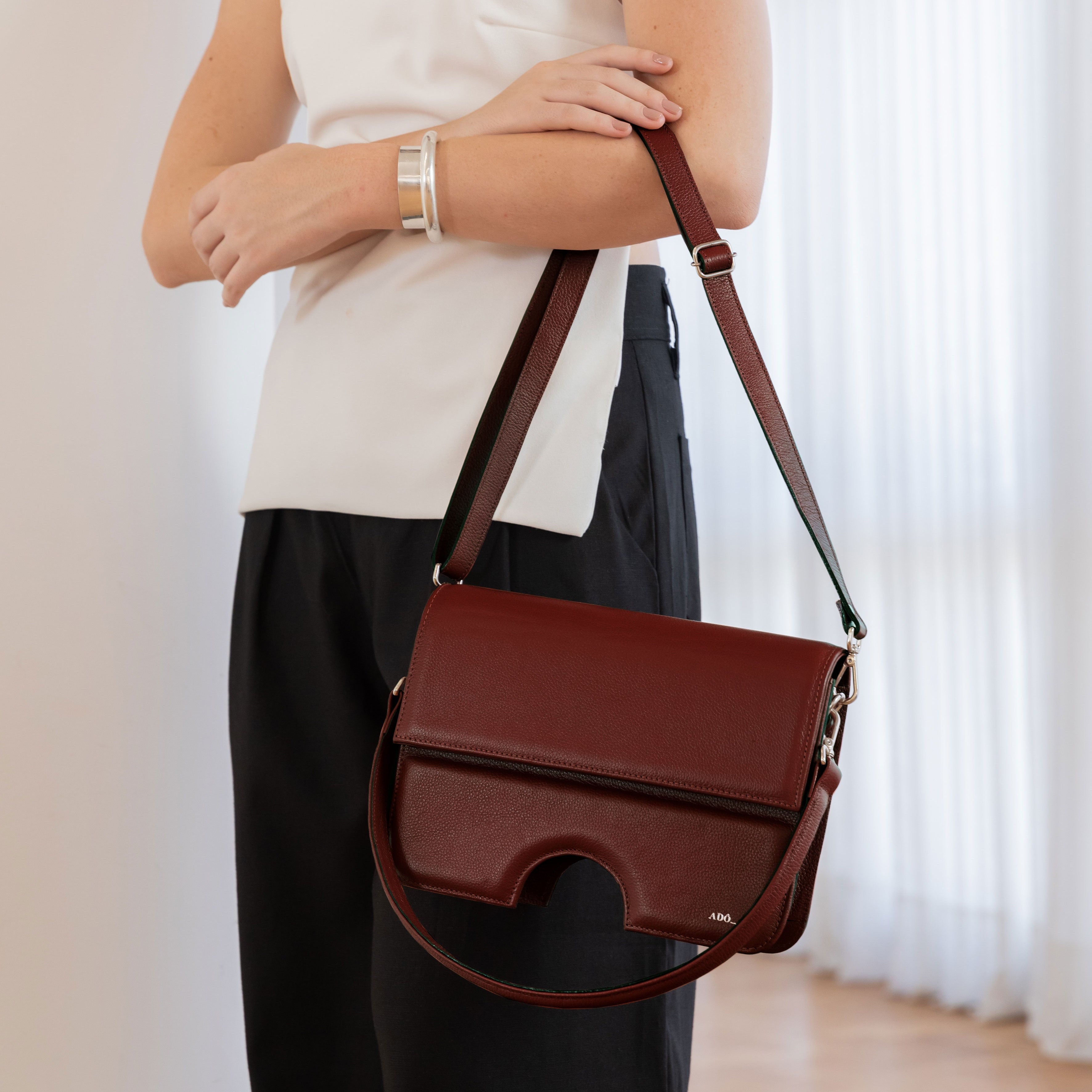 Bolsa Opening Couro Adô Cor Marrom Cacau