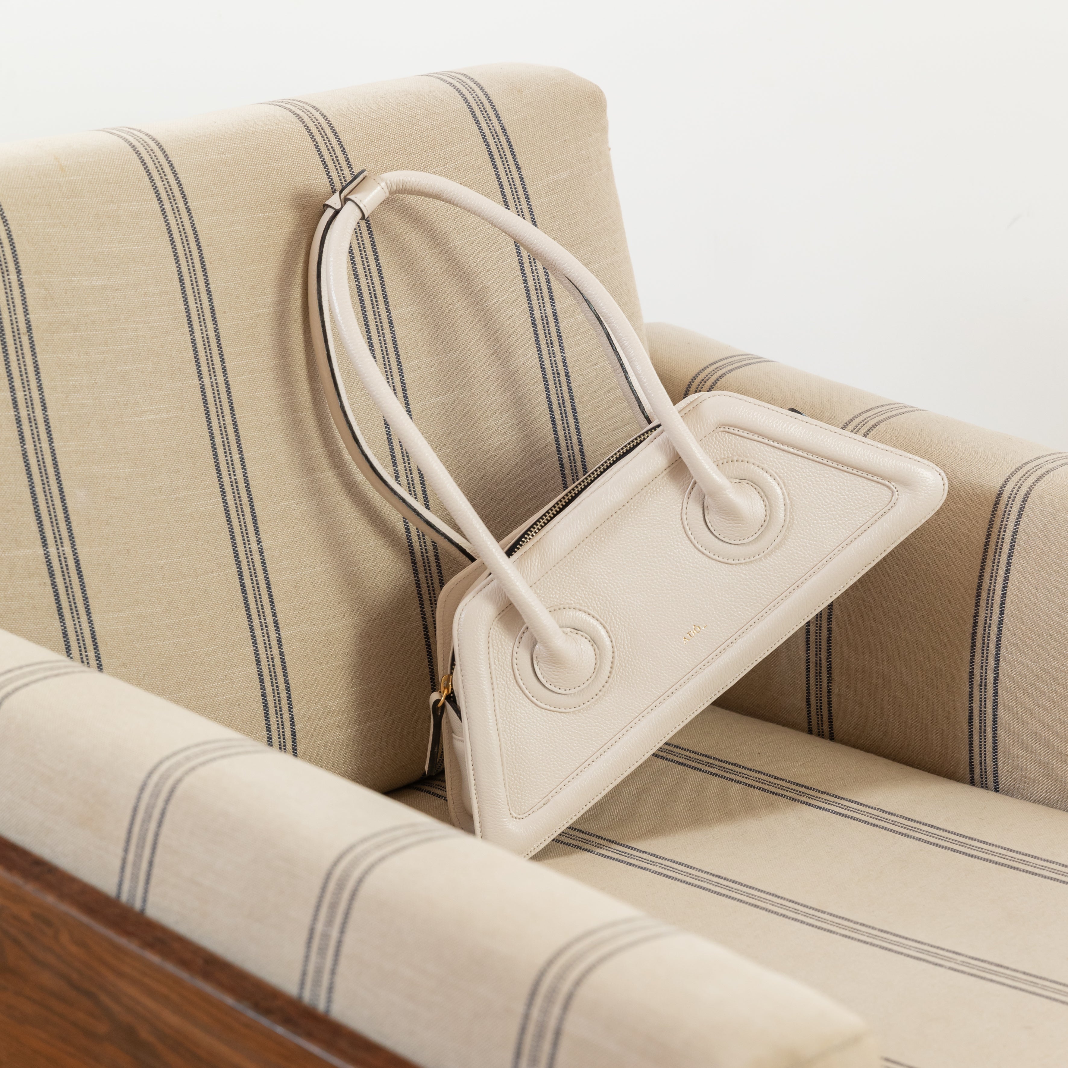 Bolsa Spaghetti Couro Adô Cor Branco Latte