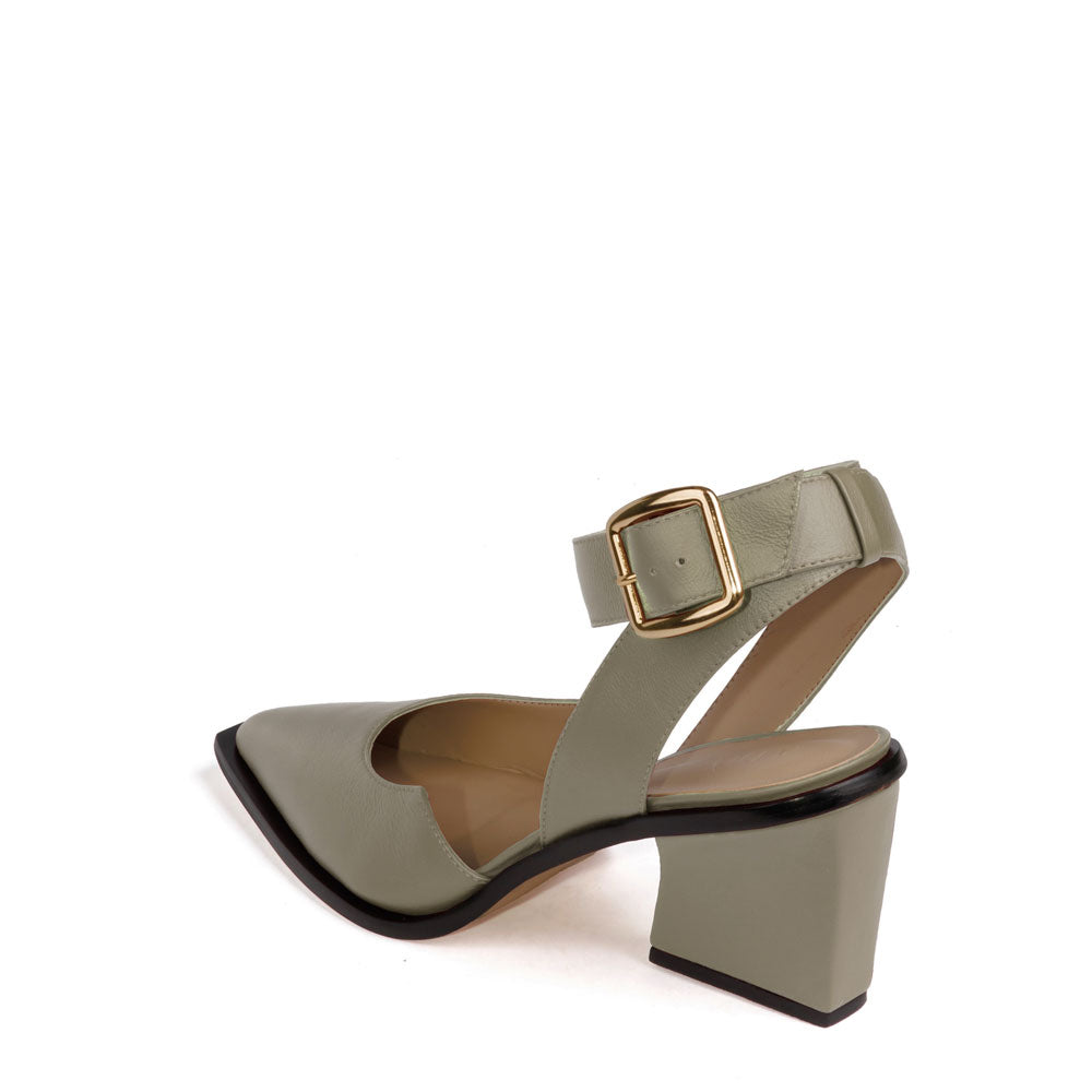 Scarpin Lygia Couro Adô Cor Cinza Fendi