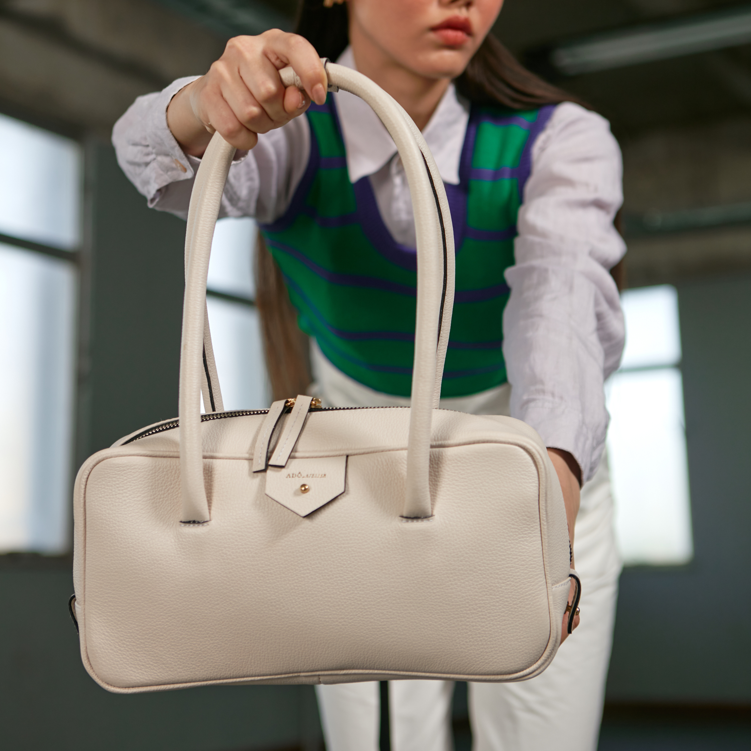 Bolsa Cla Baguete Couro Adô Cor Branco Latte