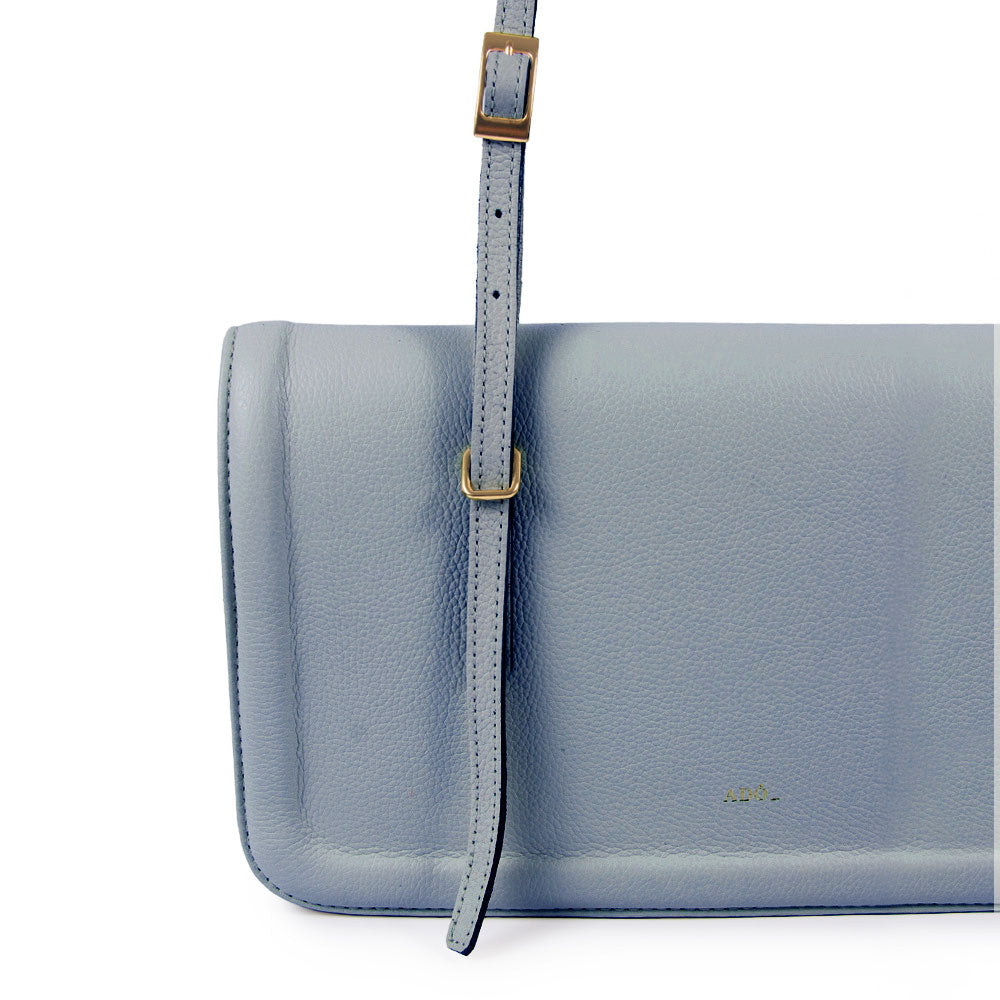Bolsa Envelope Couro Adô Cor Azul Glacial