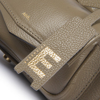 Bolsa Brick E Pequena Couro Adô Cor Cinza Fendi