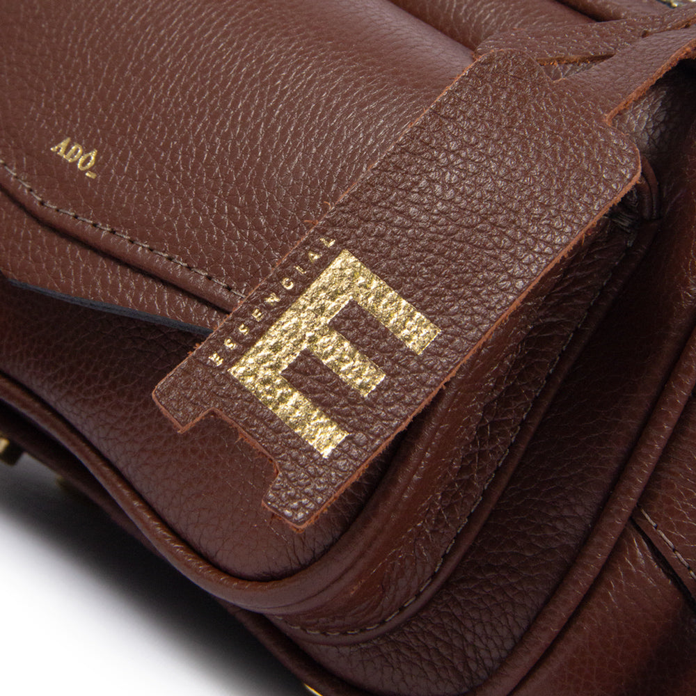 Bolsa Brick E Pequena Couro Adô Cor Marrom Cacau