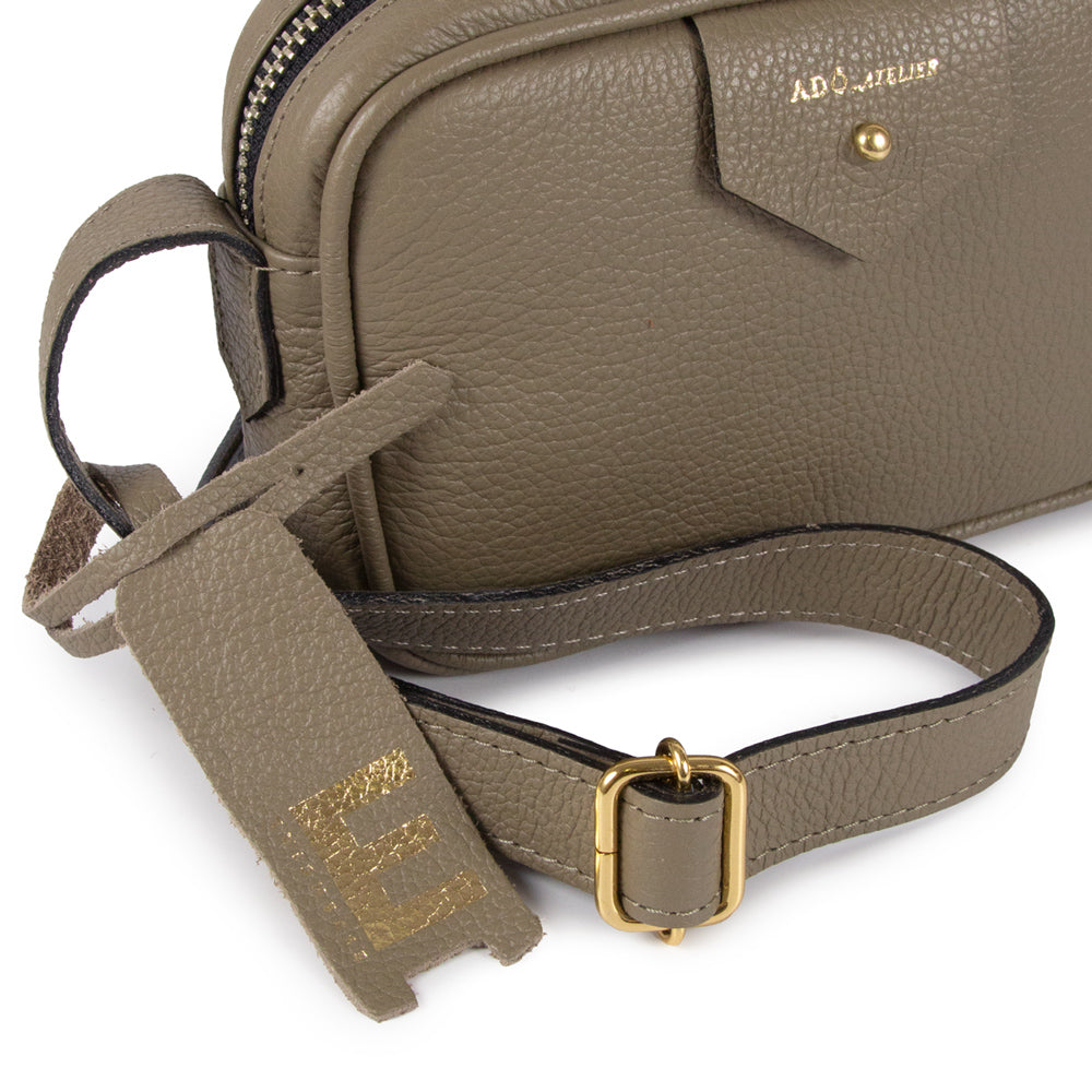 Bolsa Cla Mini e Couro Adô Cor Cinza Fendi