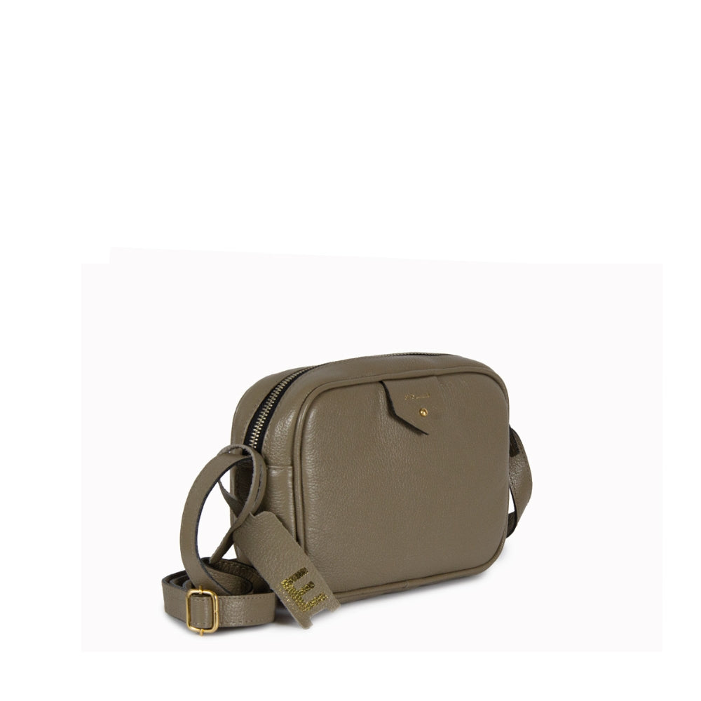 Bolsa Cla e Pequena Couro Adô Cor Cinza Fendi