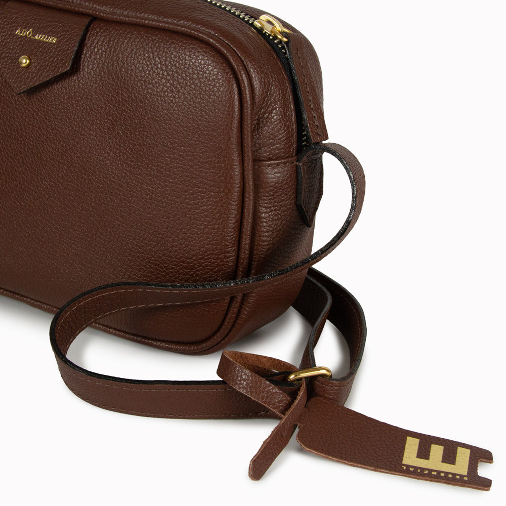 Bolsa Cla e Pequena Couro Adô Cor Marrom Cacau