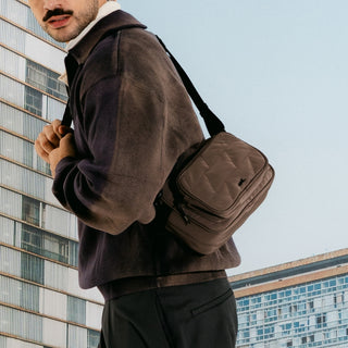 Bolsa Cla Sling Nylon Matte Adô Cor Cinza Matte