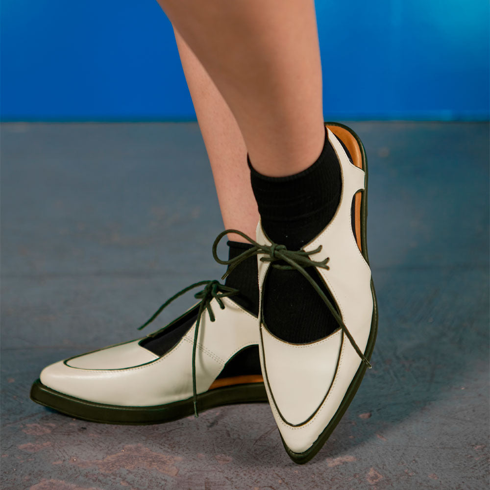 Sapato Cindy Couro Adô Cor Off White