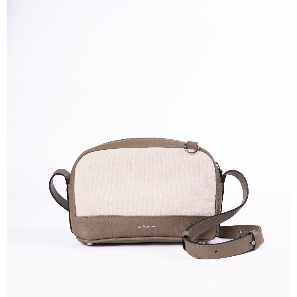 Bolsa Lullis Lu Ferreira Adô Cor Cinza Fendi