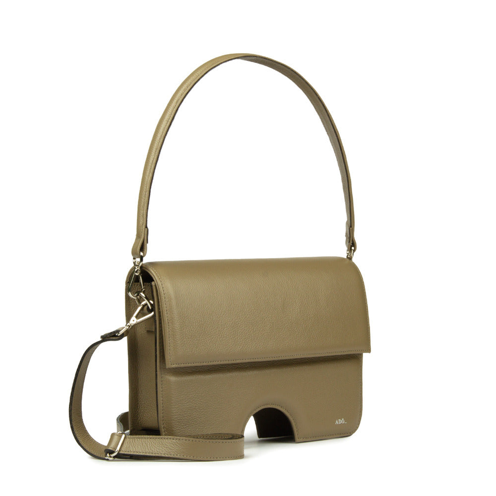 Bolsa Opening Couro Adô Cor Cinza Fendi