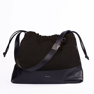 Bolsa Bucket Lu Ferreira Adô Cor All Black