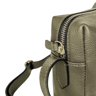 Bolsa Block E Couro Adô Cor Cinza Fendi