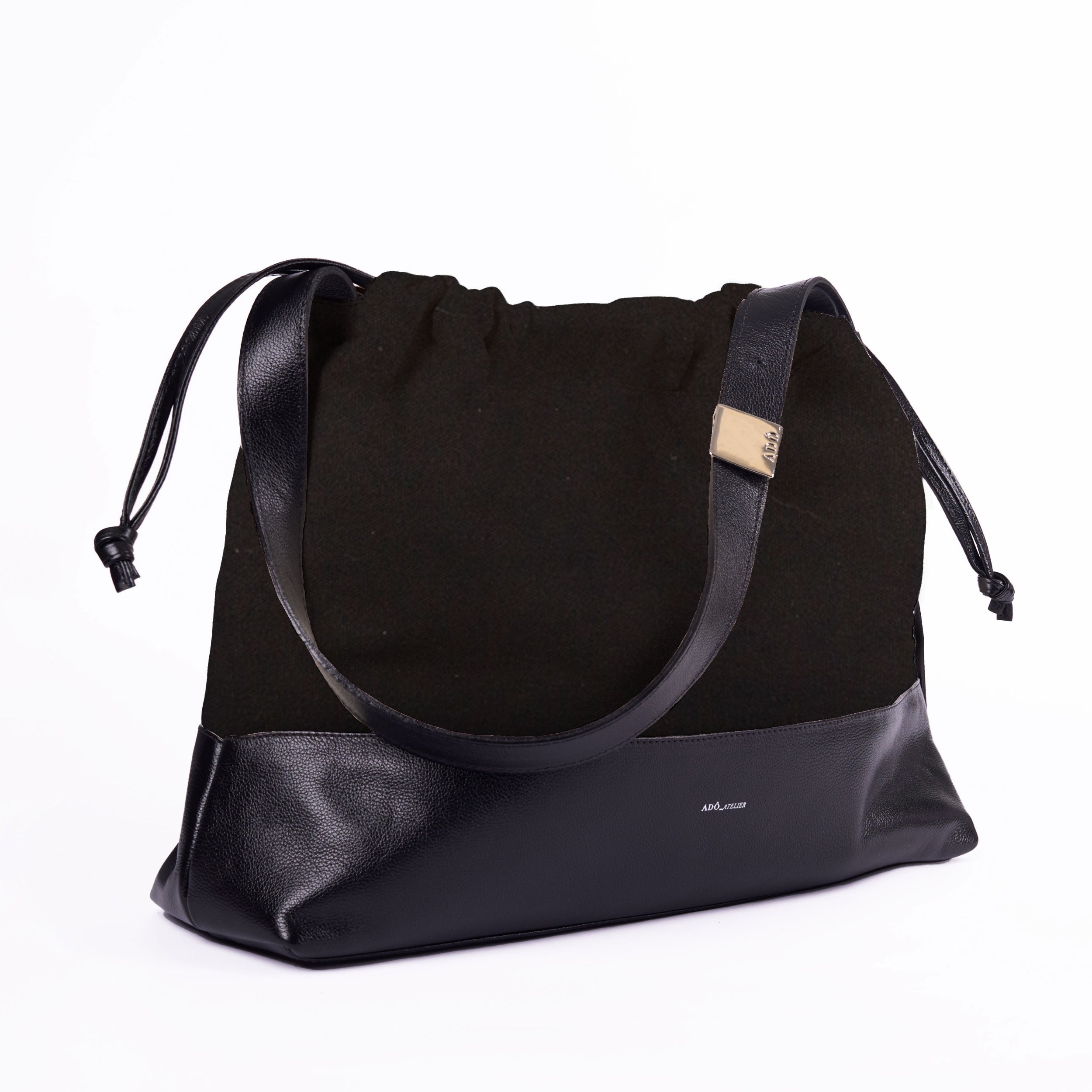 Bolsa Bucket Lu Ferreira Adô Cor All Black