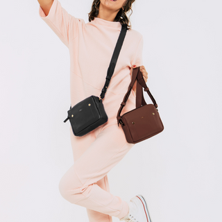 Bolsa Block Mini Couro Adô Cor Marrom Cacau