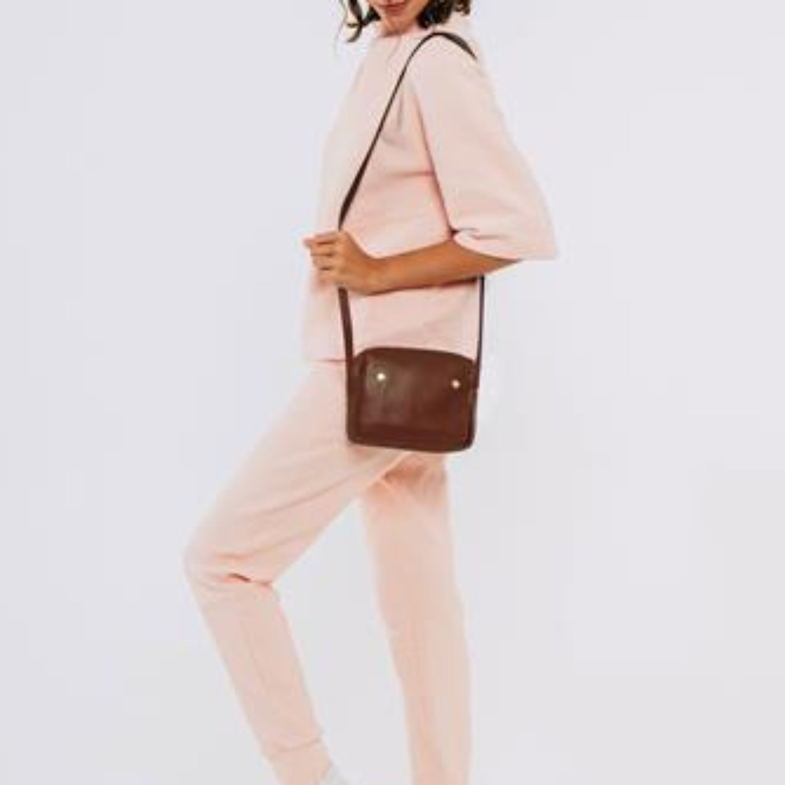 Bolsa Block Mini Essencial Couro Adô Cor Marrom Cacau