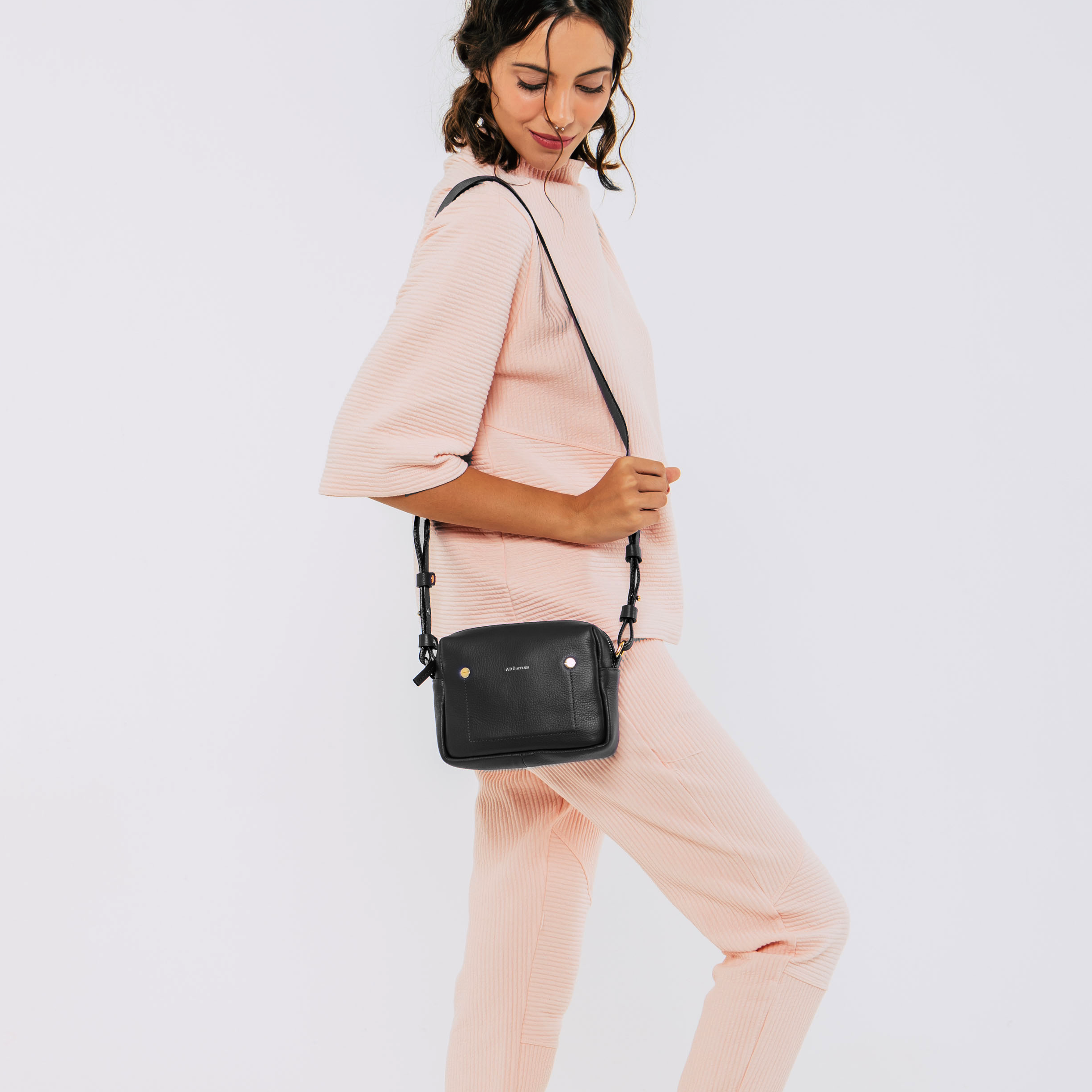 Bolsa Block Mini Couro Adô Cor Preto