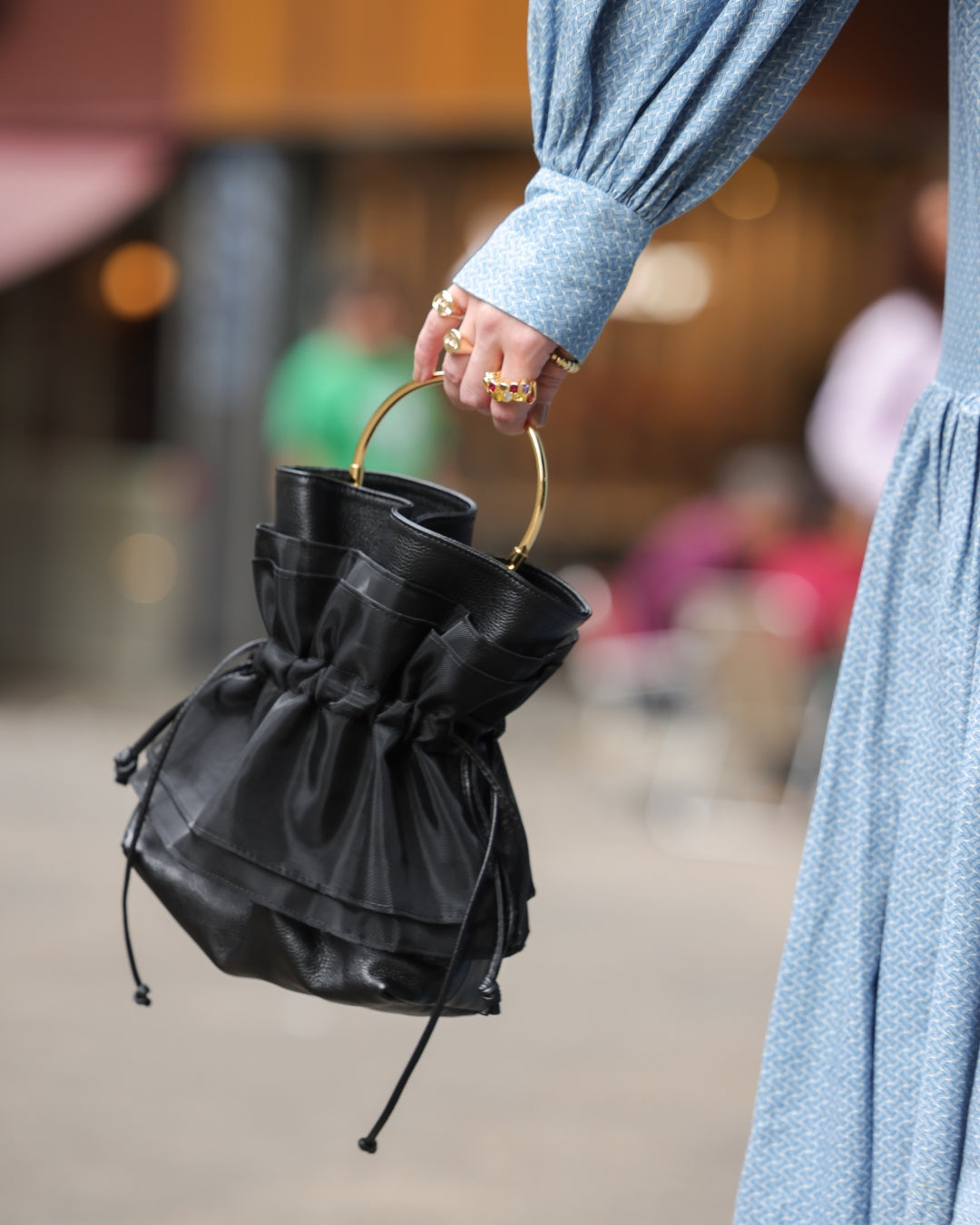 Bolsa Bucket de Couro Feminina Preta — Collab Savana Sá