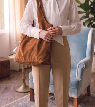 Bolsa Sac Camurça Adô Cor Caramelo