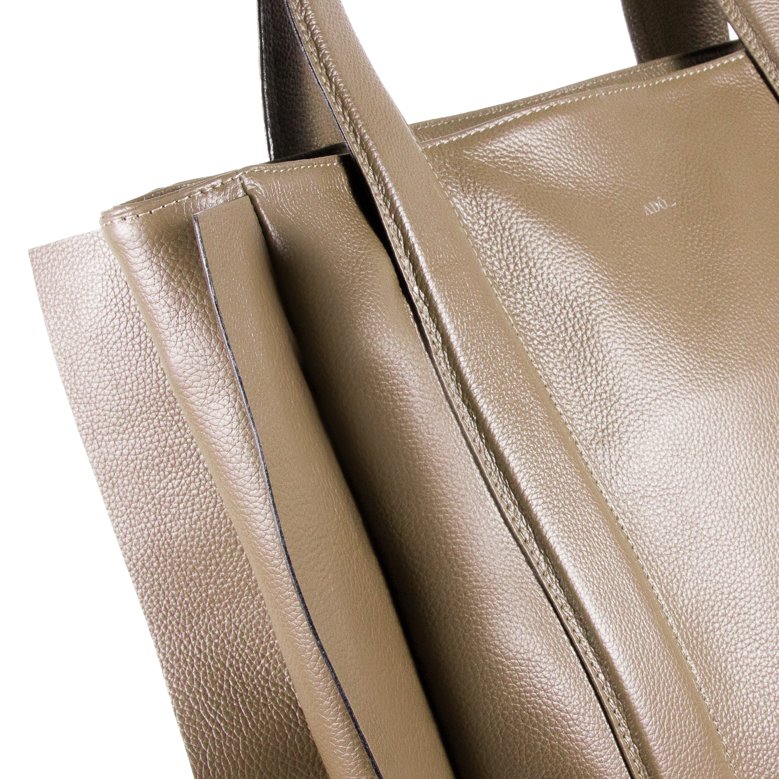 Bolsa Umbra Couro Adô Cor Cinza Fendi