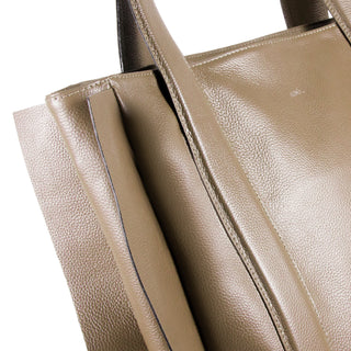 Bolsa Umbra Couro Adô Cor Cinza Fendi