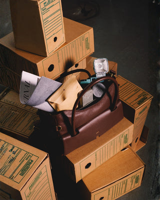 Bolsa Collab Amanda Média Couro Adô Cor Marrom Cacau