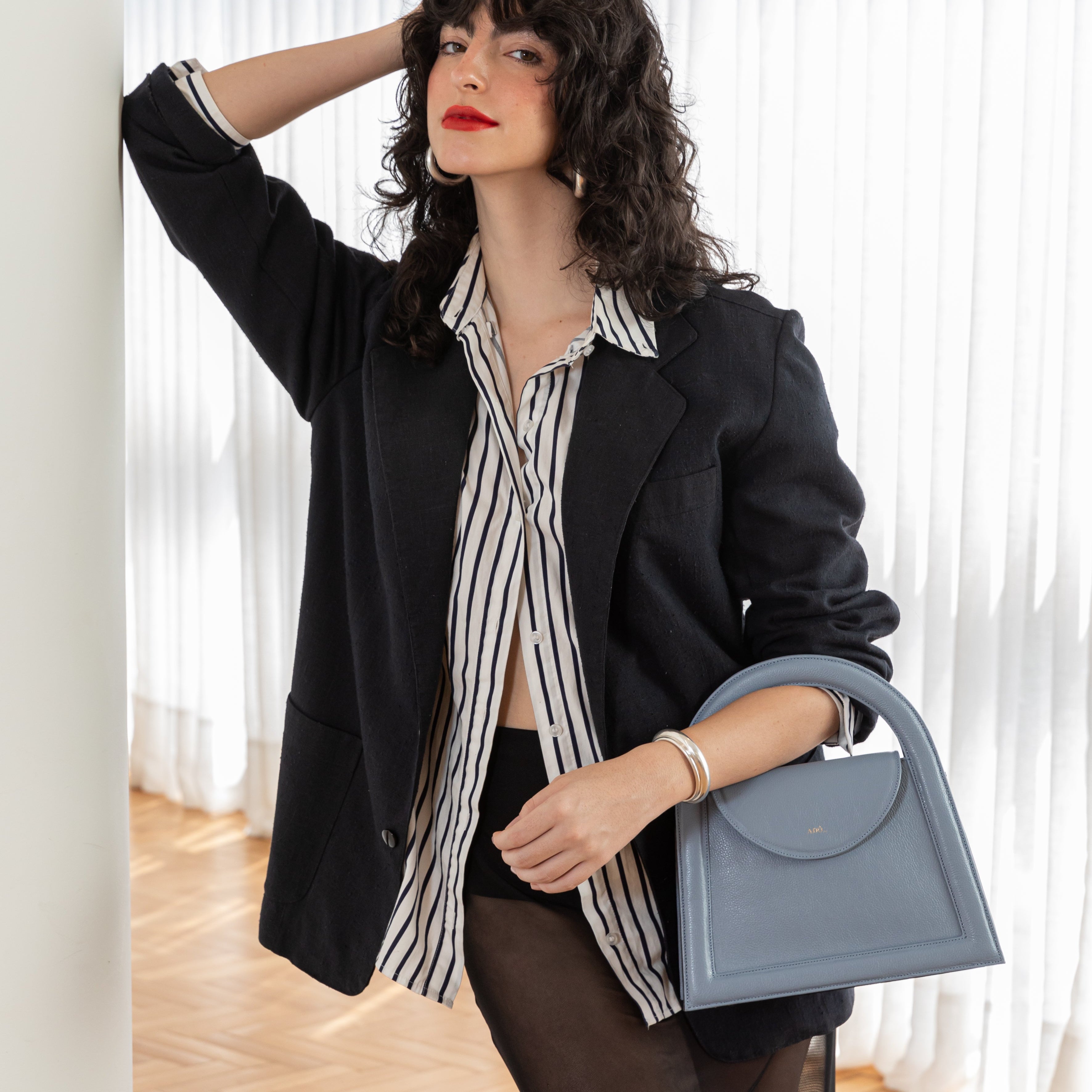 Bolsa Bambini Couro Adô Cor Azul Glacial