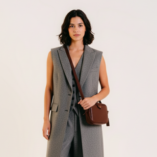 Bolsa Cla Pequena Essencial Couro Adô Adô Cor Marrom Cacau