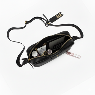 Bolsa Cla Pequena Essencial Couro Adô Adô Cor Preto