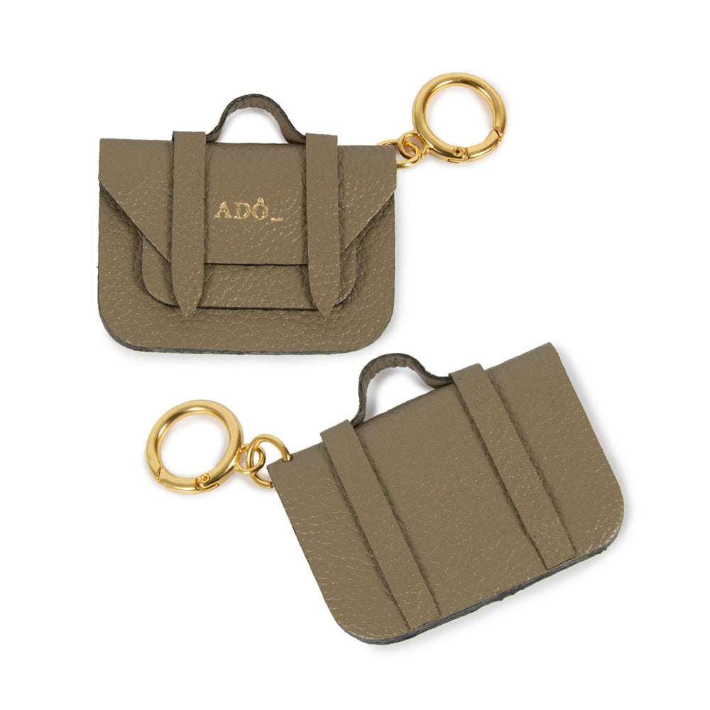 CHAVEIRO SATCHEL COR CINZA FENDI