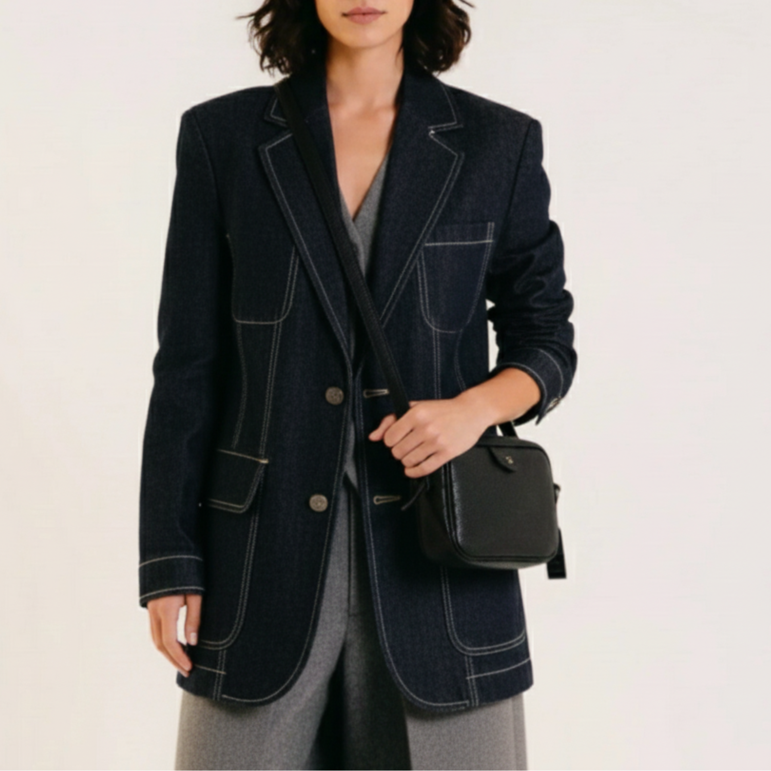 Bolsa Cla Pequena Essencial Couro Adô Adô Cor Preto