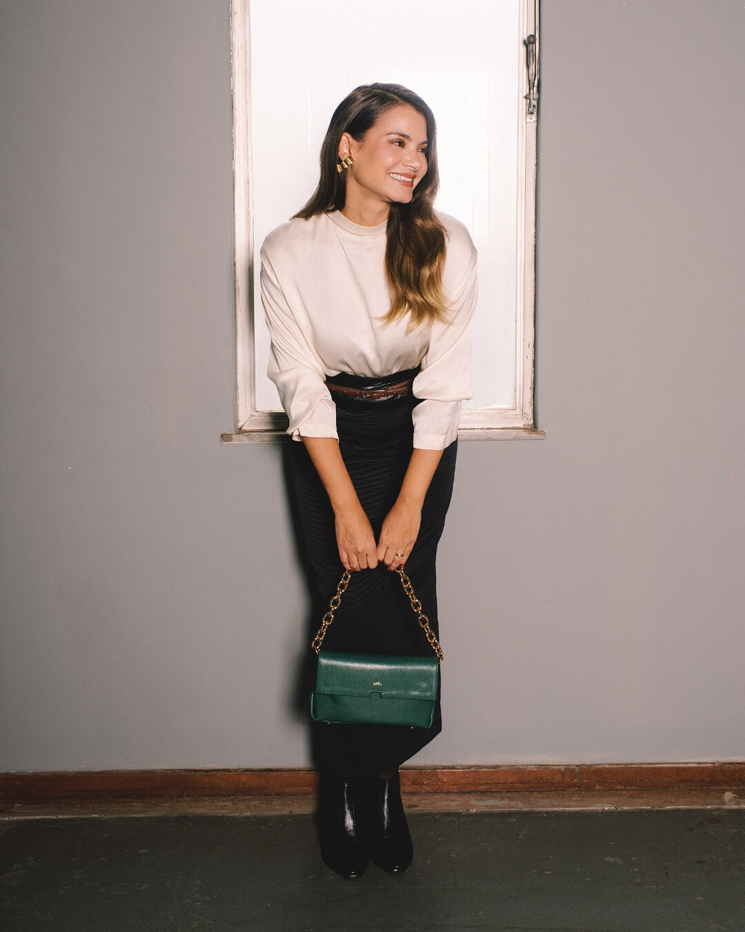 Bolsa Clutch Mandi Collab Amanda Couro Adô Cor Verde Noturno