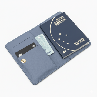 Porta Passaporte Couro Adô Cor Azul Glacial - ADÔ