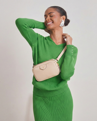 Pochete Cla Couro Adô Cor Creme Brulee