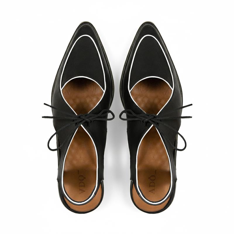 Sapato Cindy Couro Adô Preto e Branco