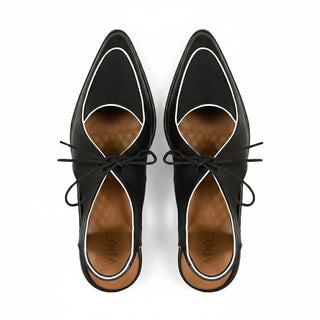 Sapato Cindy Couro Adô Preto e Branco