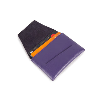 PORTA CARTAO DOBRA COURO ADÔ COR VIOLETA
