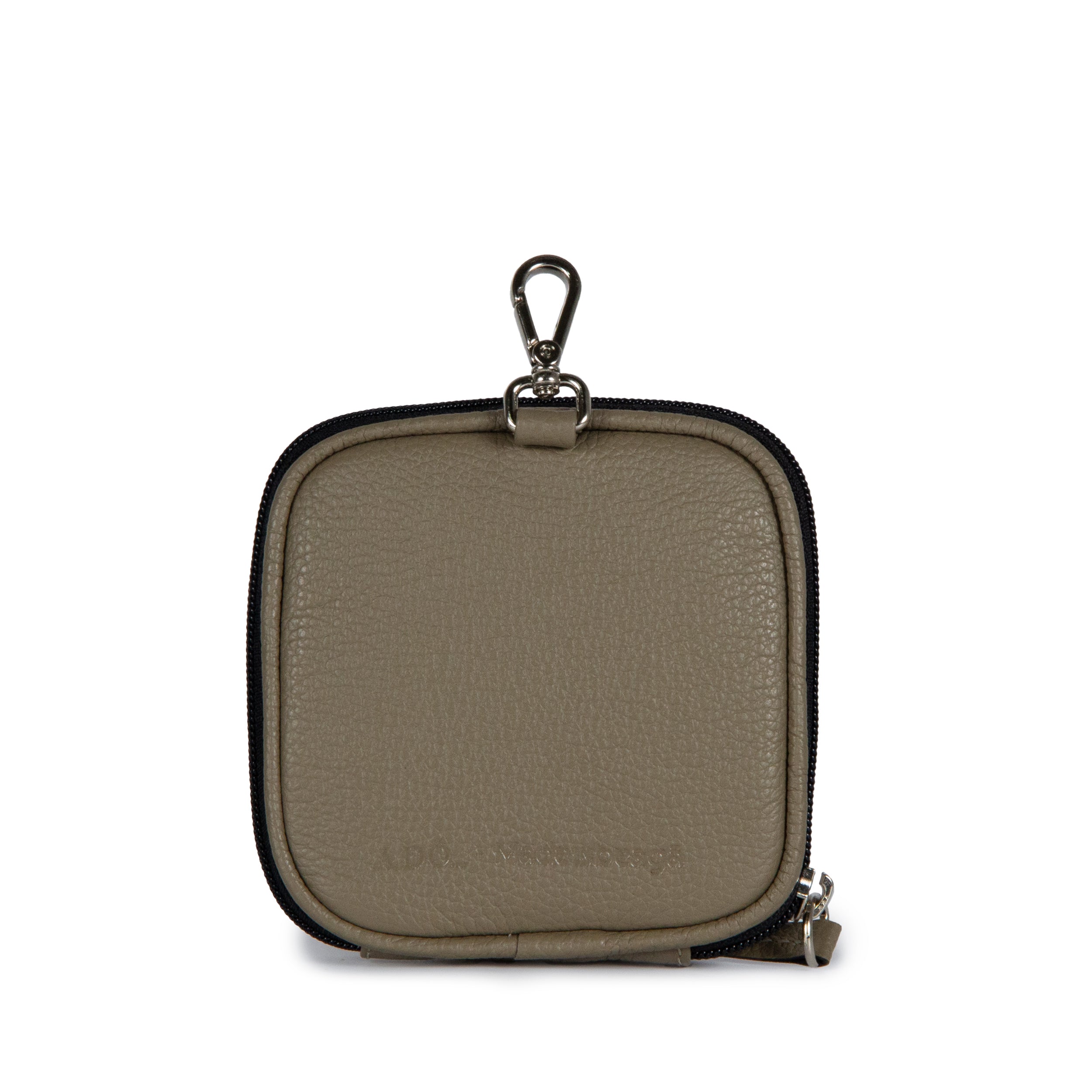 Bolsinha Mapa Collab Made in Beaga Couro Adô  Cor Cinza Fendi