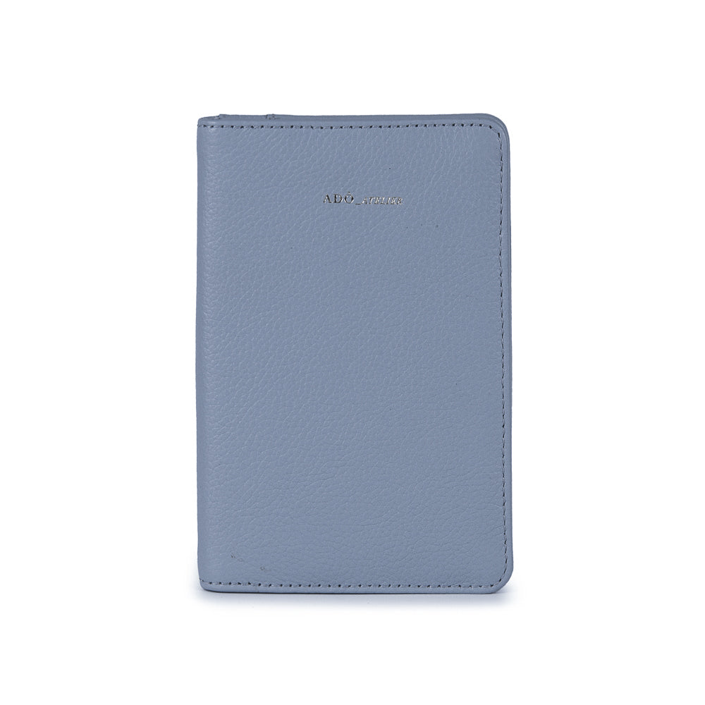 Porta Passaporte Couro Adô Cor Azul Glacial