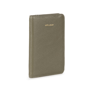 Porta Passaporte Couro Adô Cor Cinza Fendi