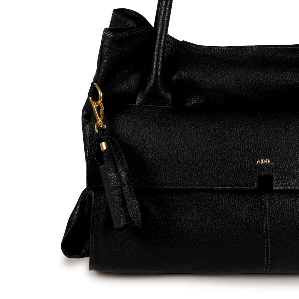 BOLSA COLLAB AMANDA COURO ADÔ COR PRETO + CASE BELEZA + PERFUME