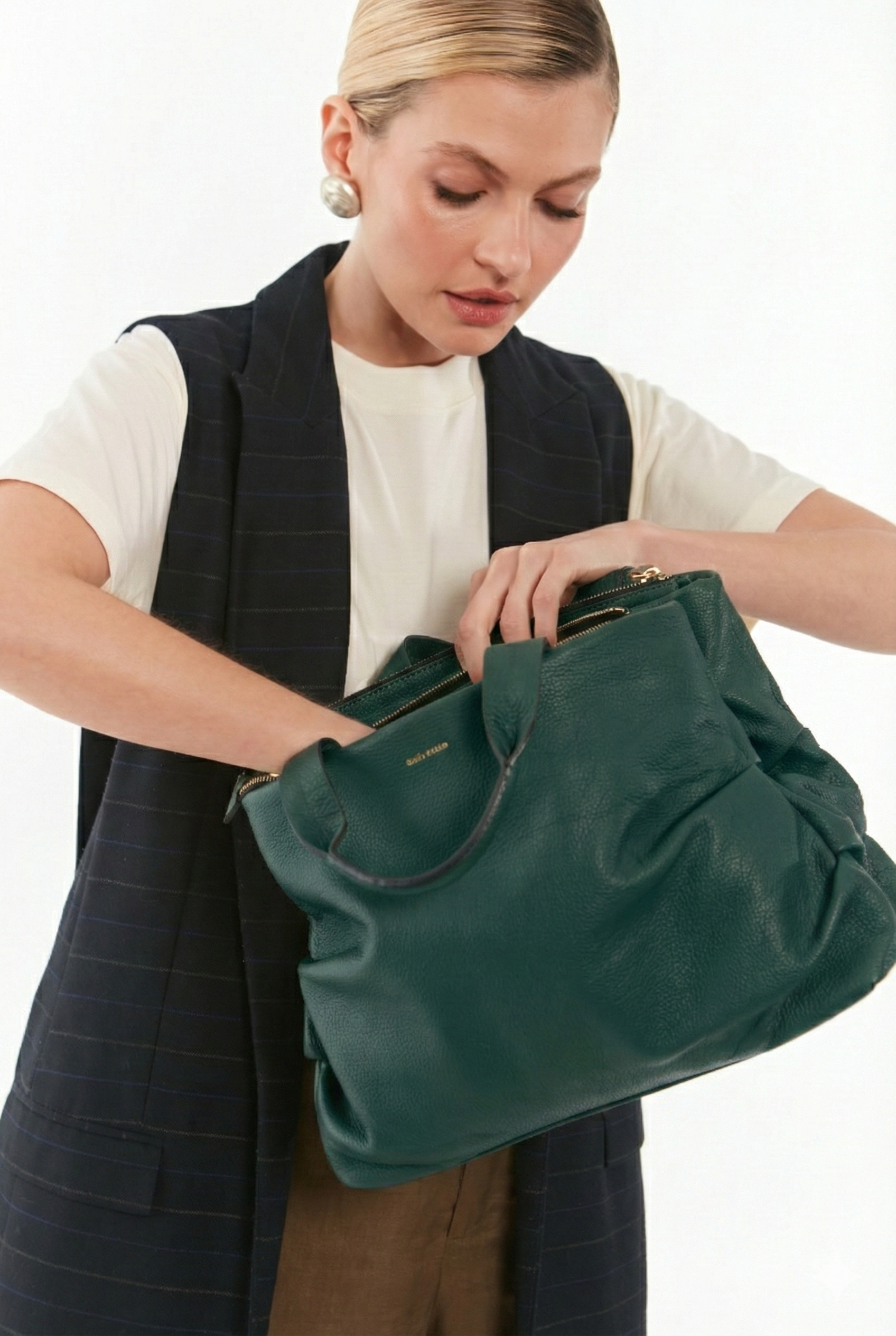 Bolsa Plissé Couro Adô Cor Verde Noturno