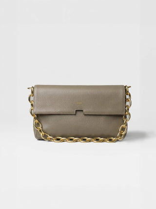 Bolsa Clutch Mandi Collab Amanda Couro Adô Cor Cinza Fendi - ADÔ