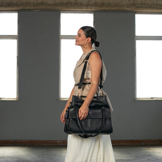 BOLSA COLLAB AMANDA COURO ADÔ COR PRETO