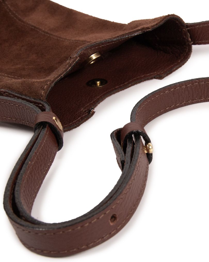 Bolsa Porta Celular Camurça Adô Cor Marrom Café