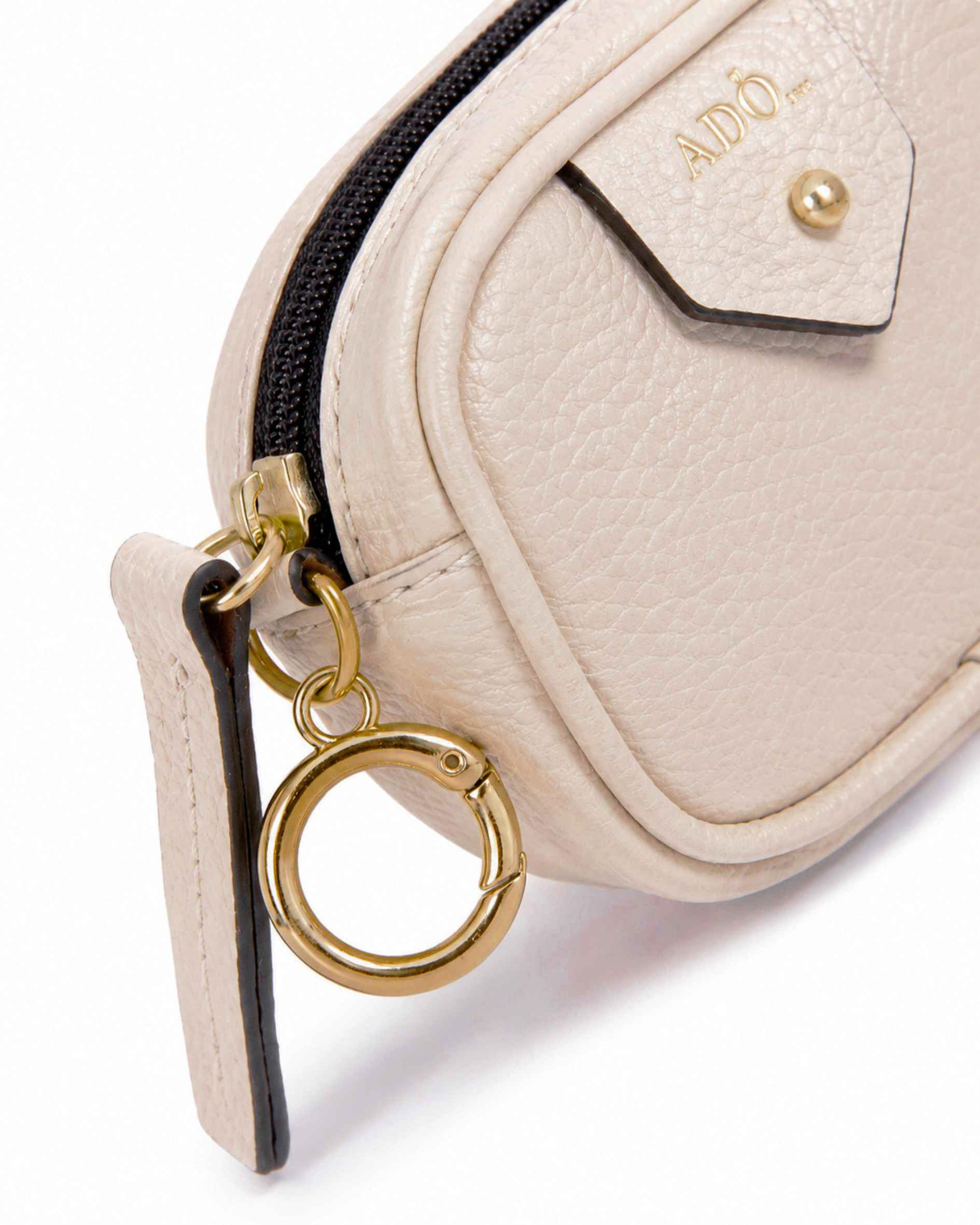 Mini Bag Charm Cla Couro Adô Cor Creme Brulee