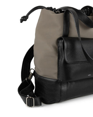 Bolsa Mochila Collab Cris G Couro Preto Neoprene Cimento
